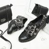 Черные туфли с металлической отделкой Stavomena