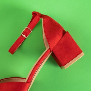 Красные женские босоножки на квадратных каблуках Cefernia