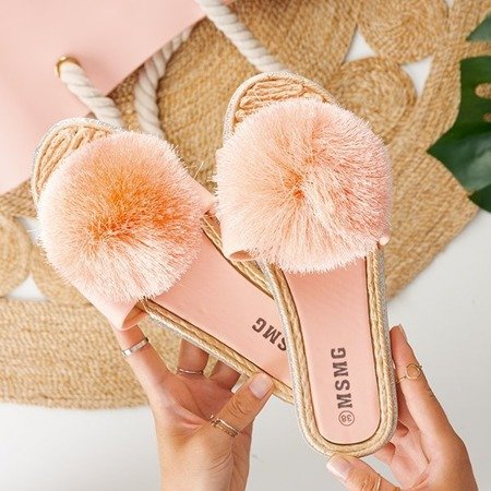Світло-рожеві шльопанці з пензликом Talvika - Взуття 1
