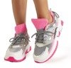 Неонові рожеві спортивні туфлі для жінок Божевільні - Взуття
