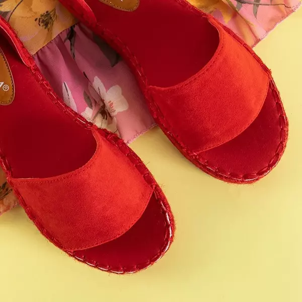 OUTLET Червоні жіночі босоніжки на платформі Sitra - Взуття