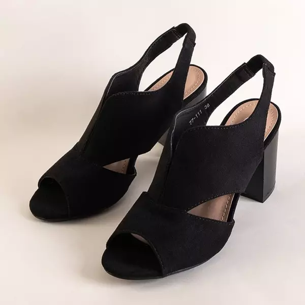 OUTLET Чорні жіночі сандалі з еко -замші на посту Luvenia - Взуття