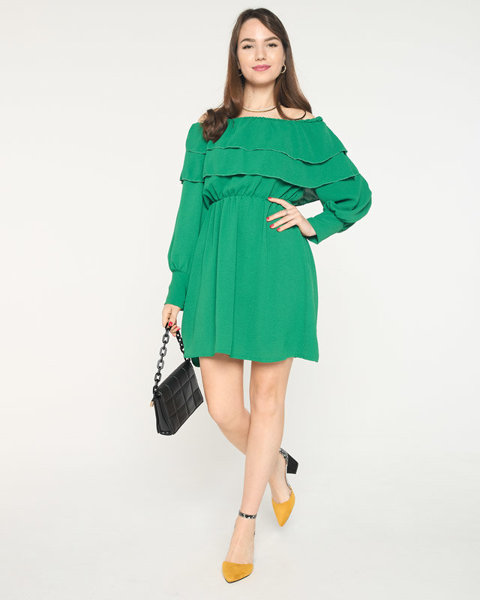 Зелена сукня з оборками